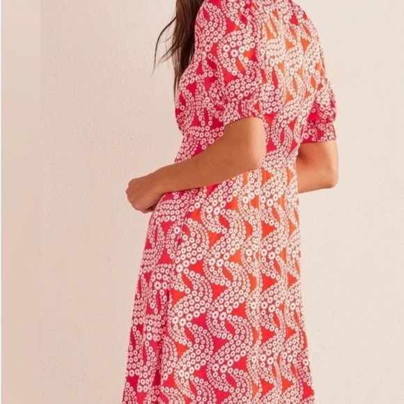 NWT Boden Red and White Floral Dress size 6 - Picture 2 of 7